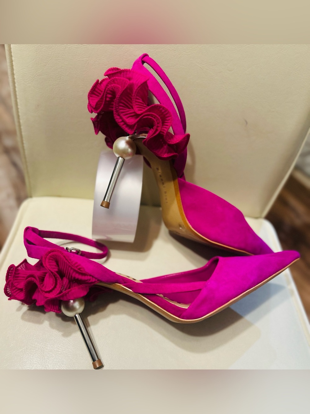 Gianni Bini Hot Pink Faux Suede Ruffle Ankle-Strap Pumps | Size:9.5 - Picture 3 of 5